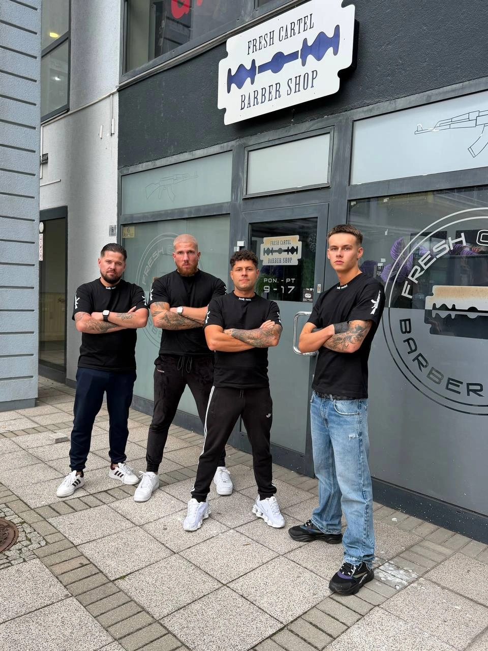 Cała ekipa Fresh Cartel Koszalin — barberzy